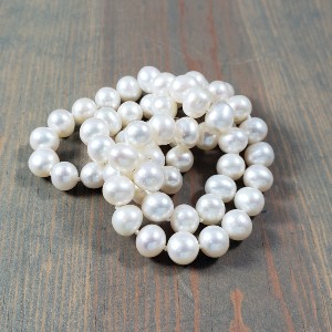 hand knotted pearl necklace